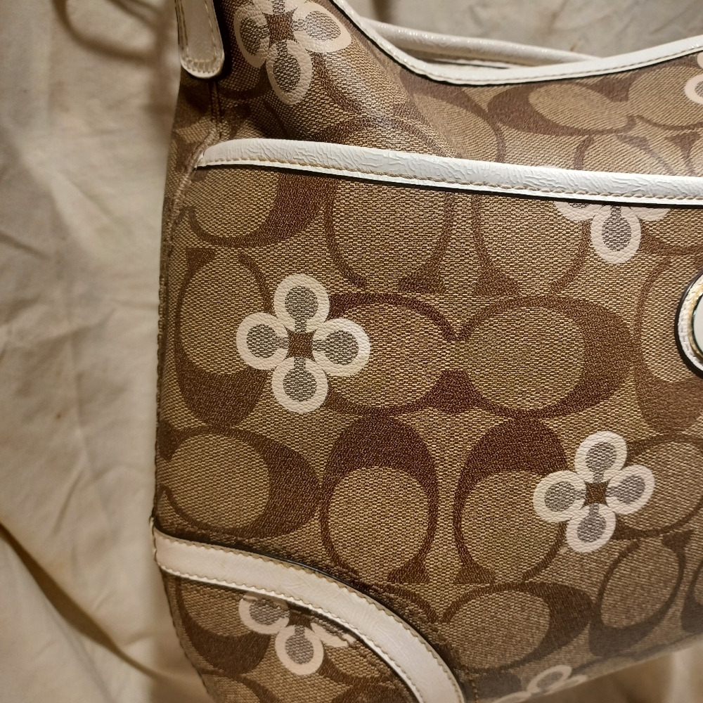 Coach Peyton - image 2